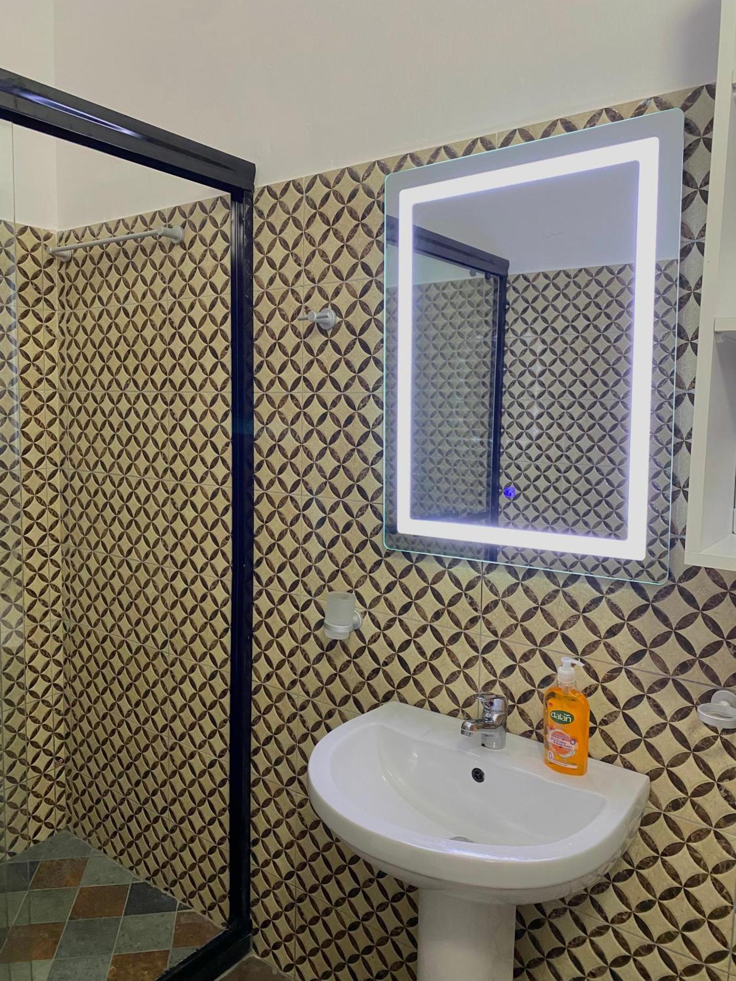 Prestige Apartament Sea View Дуррес Экстерьер фото